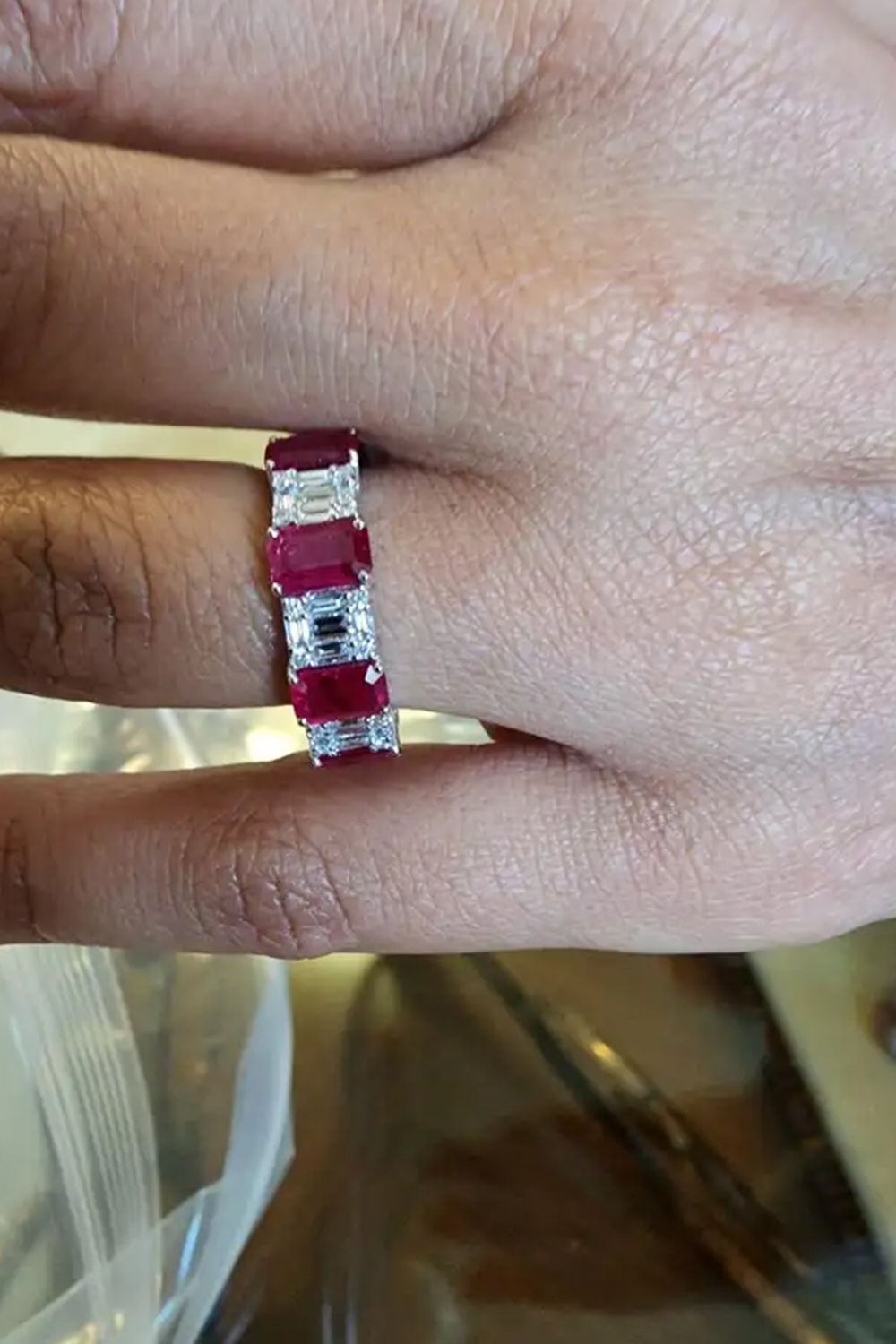 Natural Diamond 1.15cts & Ruby 6.67cts in 18k Gold 2.92gms Ring