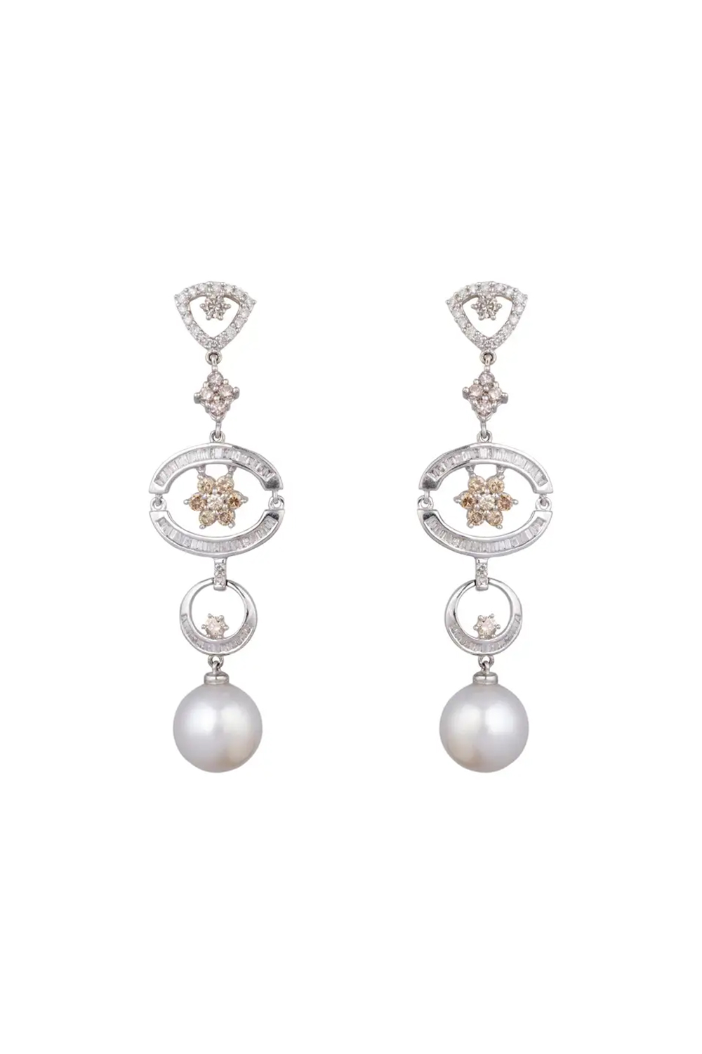 18k gold 2.05cts Diamond and 20.30cts Pearl Earring
