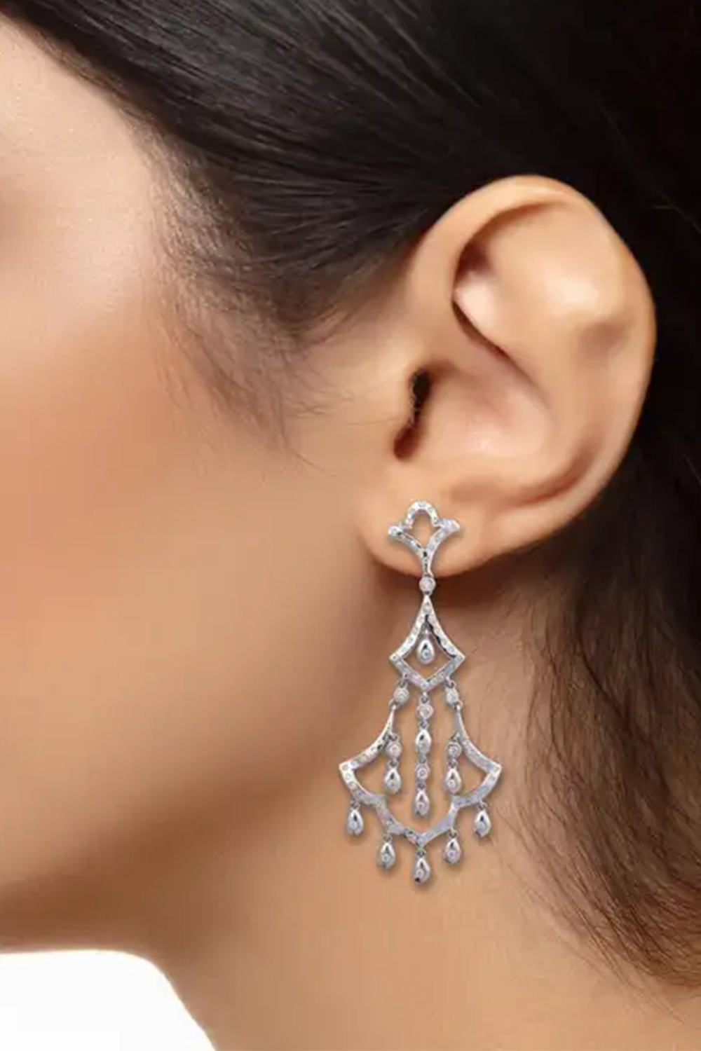18k gold Diamond Earring with 0.91 carats of diamond