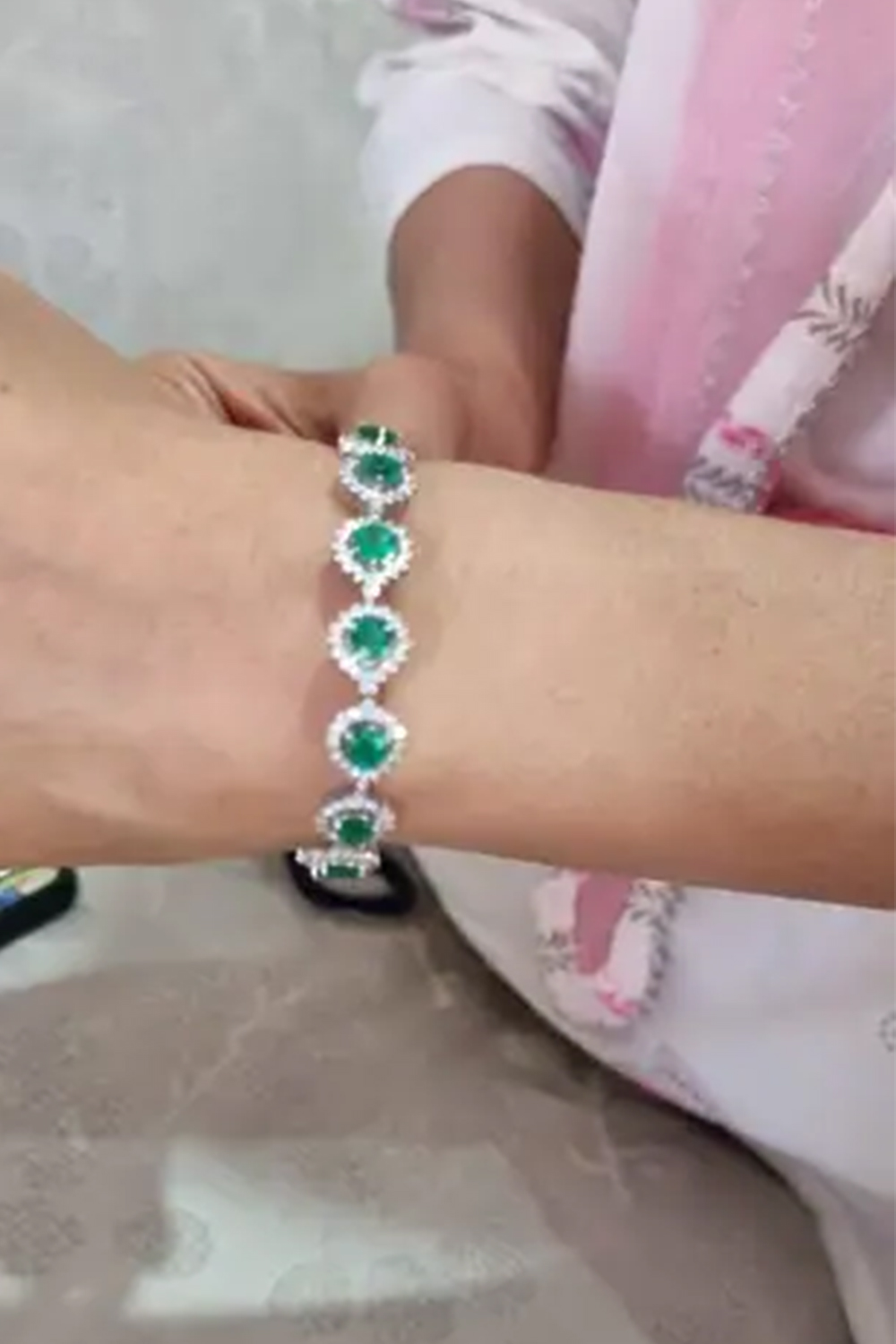 7.42cts Zambian Emerald Tennis Bracelet with 3.00cts Diamonds and 14k Gold