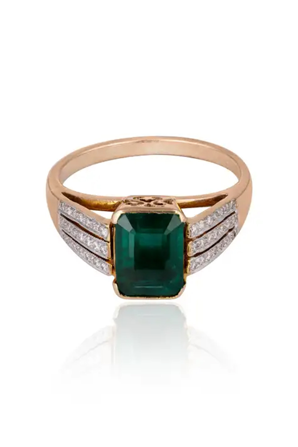 0.15cts Diamond & 2.25cts Emerald gold Ring