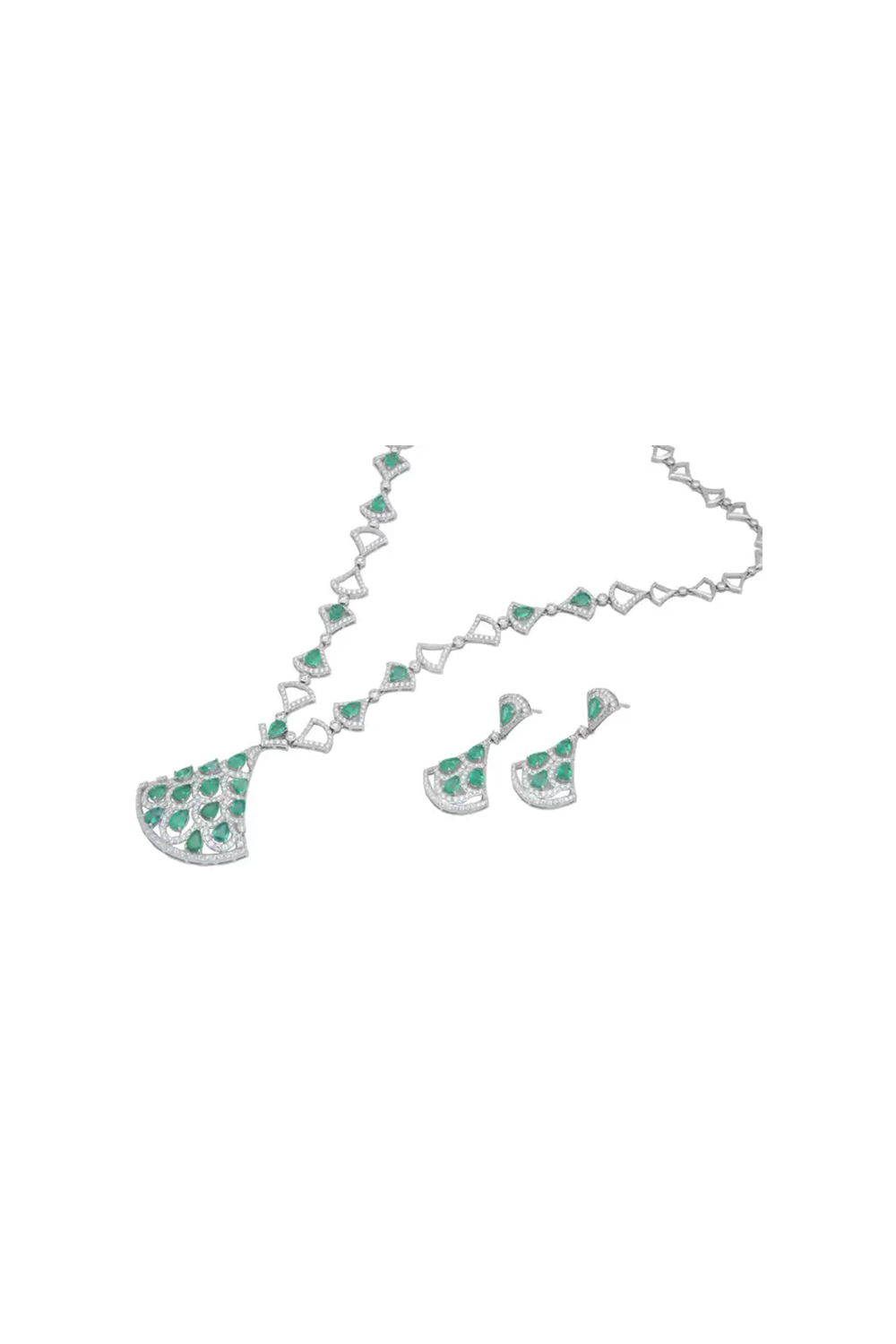 Natural Diamond 7.98 Carats and Emerald 10.54 Carats Necklace in 14k Gold
