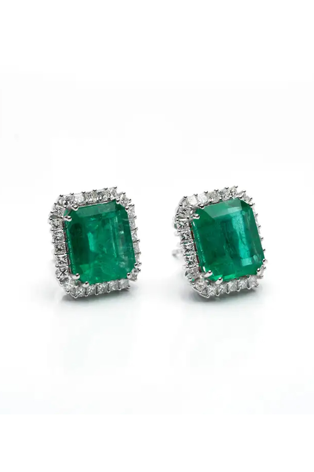 Natural Zambian Emerald Earrings with 11.06 Carats Emeralds in 14k Gold