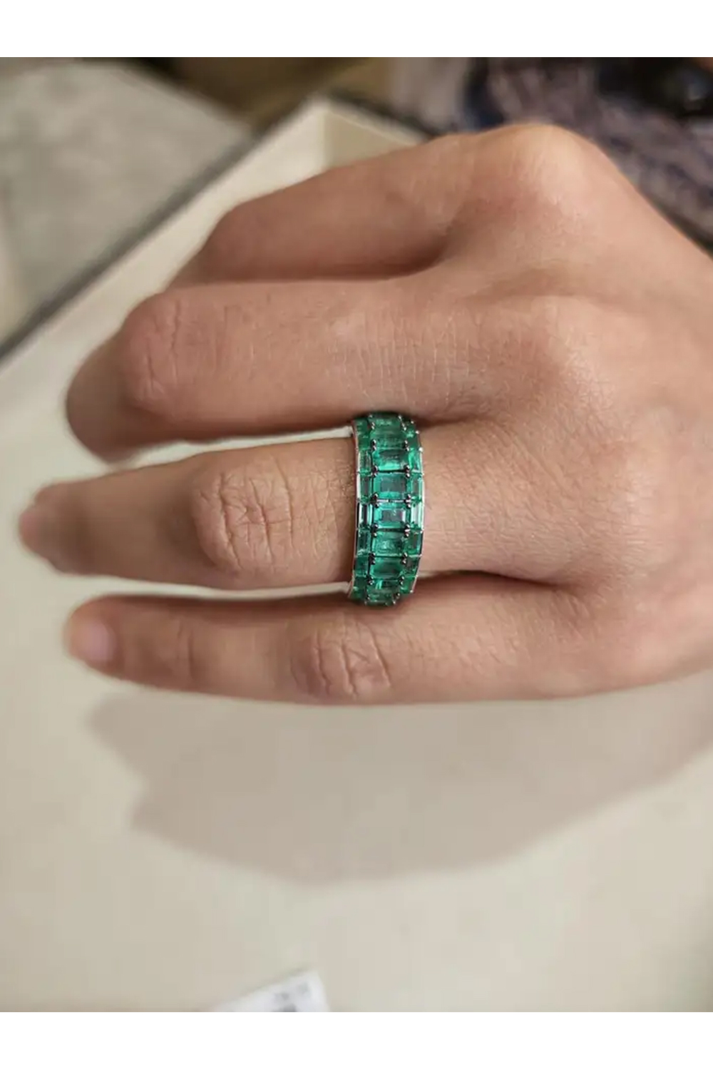 Natural Emerald 6.19cts in 18k Gold 4.42gms Ring