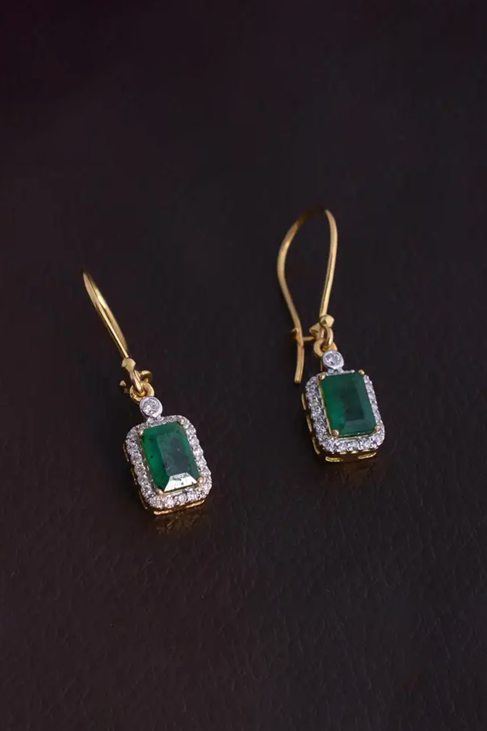 Emerald Dangle Earrings with Diamond in 14k Gold