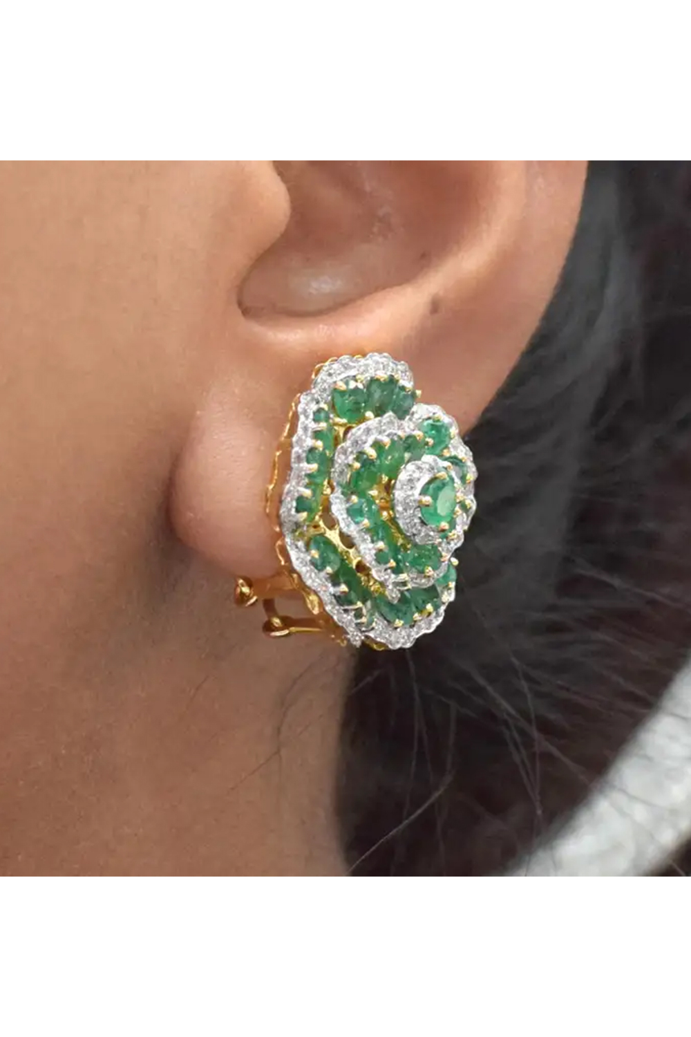 Emerald Stud Earrings with Diamond in 18K Gold