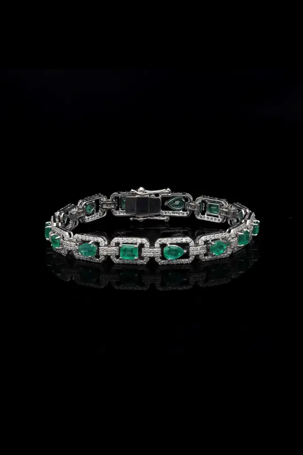 Natural Zambian Emerald Bracelet with Diamond 2.75 cts in 18k Gold