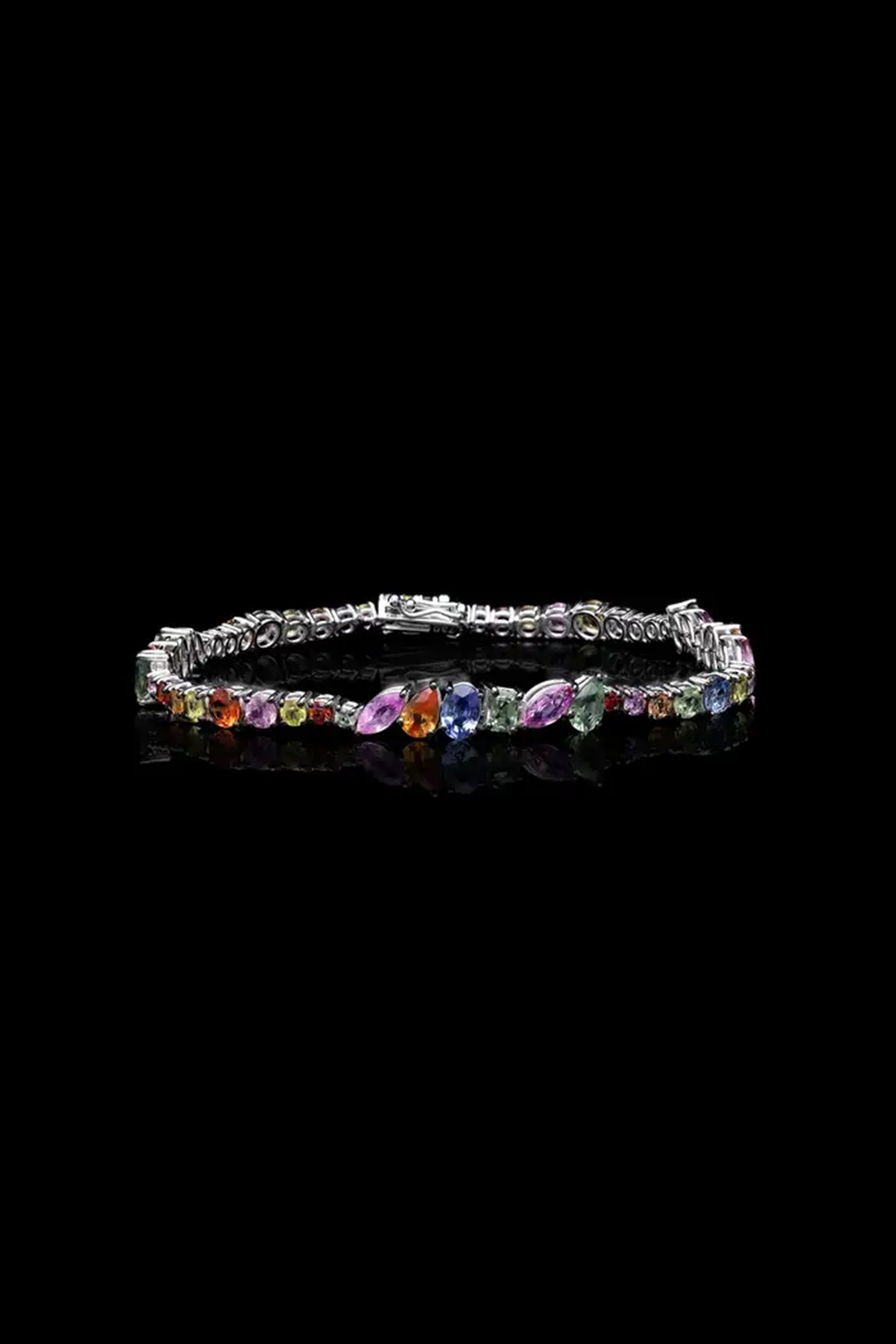 Natural Multi sapphire Bracelet with 10.97 cts in 18k gold