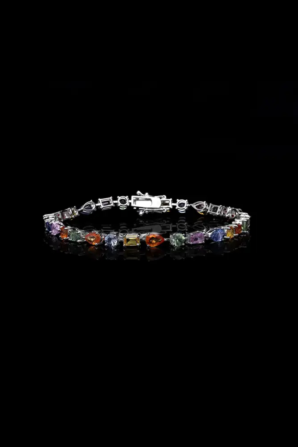 Natural Multi sapphire Bracelet with 11.21 cts in 18k gold