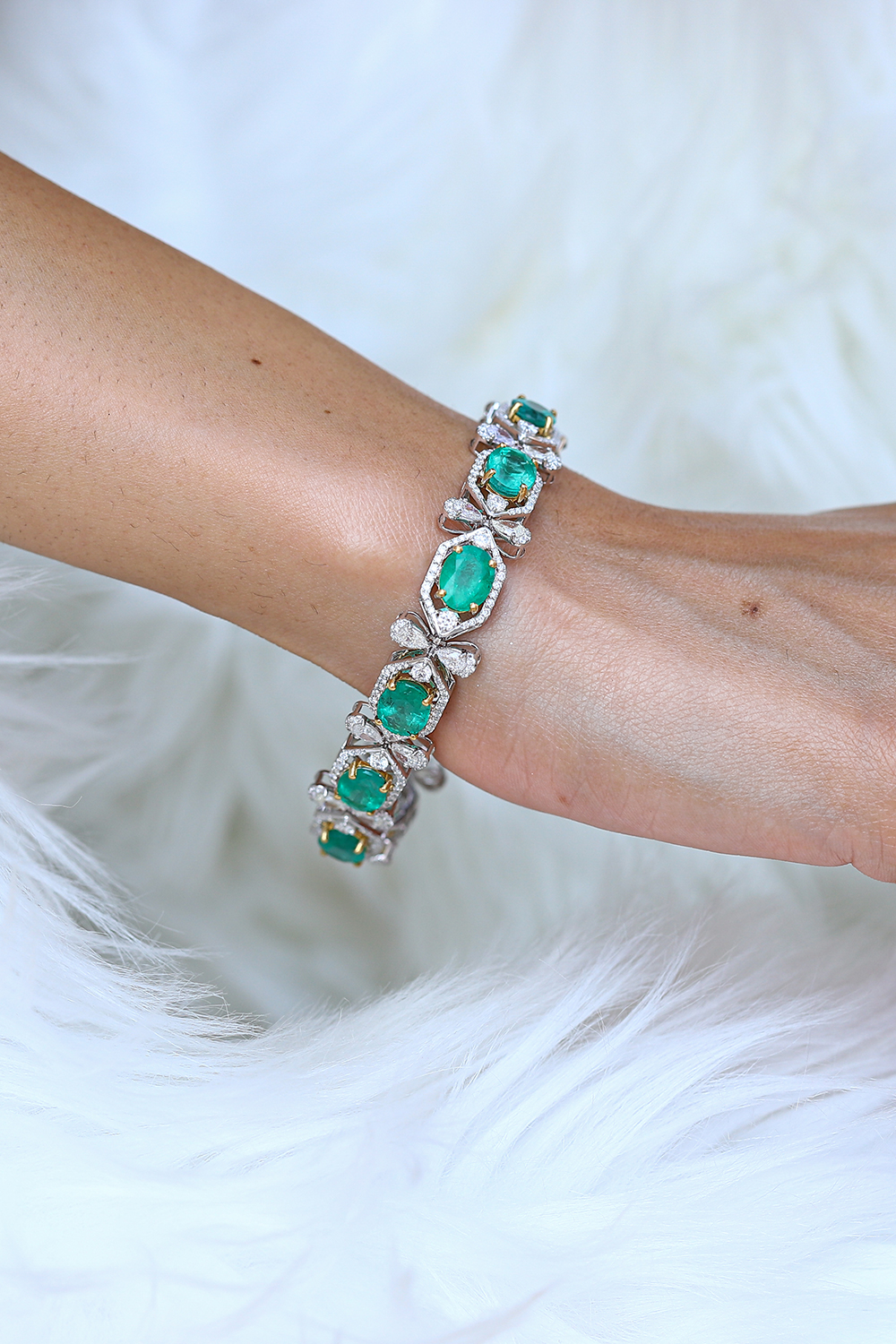 Natural Zambian Emerald Bracelet with Diamond and 18k Gold