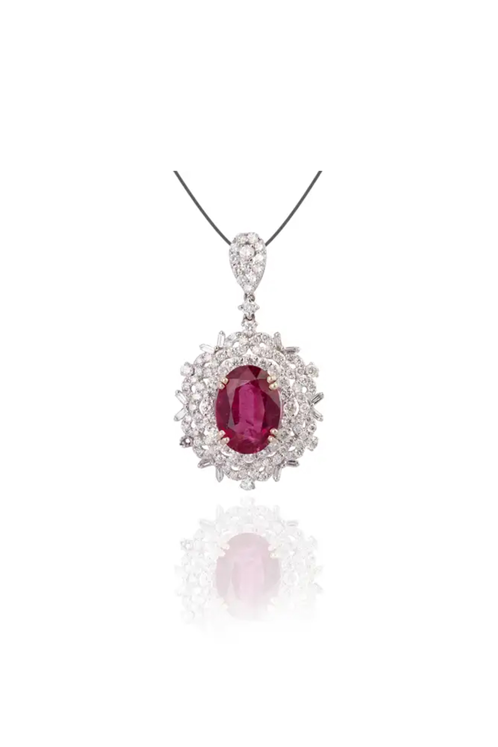 Gold 4.40cts ruby Light & 2.37cts diamond Pendent