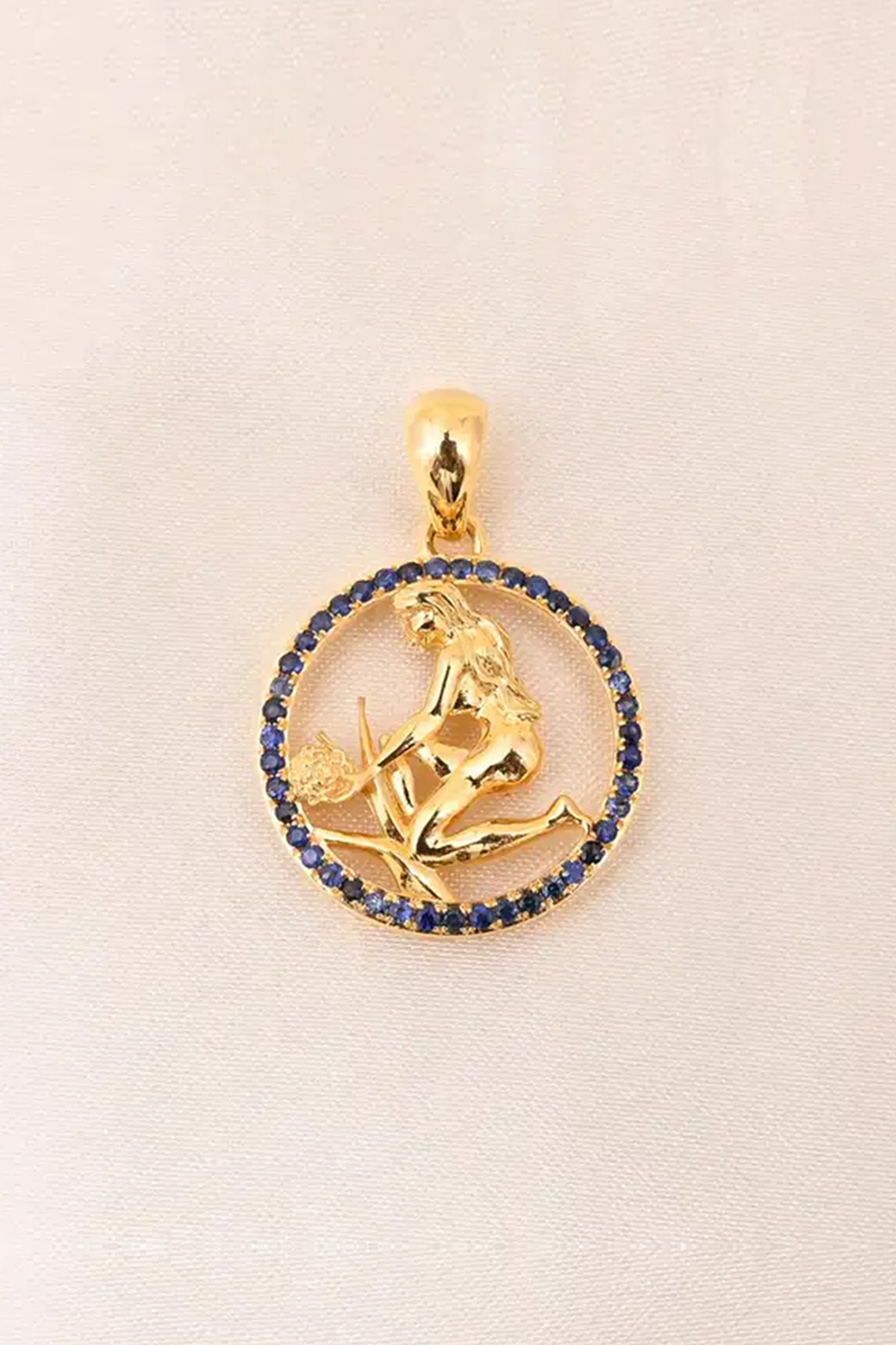 Natural Sapphire Pendant in 14k gold