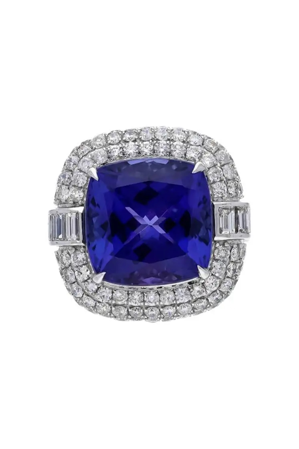 Natural tanzanite and natural diamonds ring in 18k gold