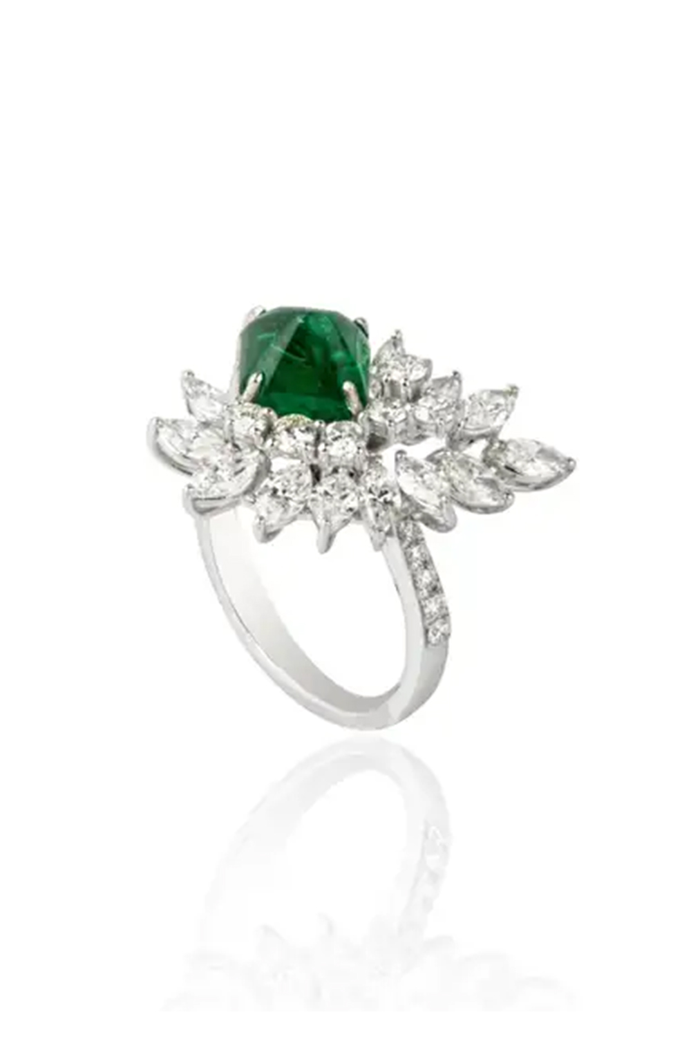 Natural emerald ring with diamond in 18k gold