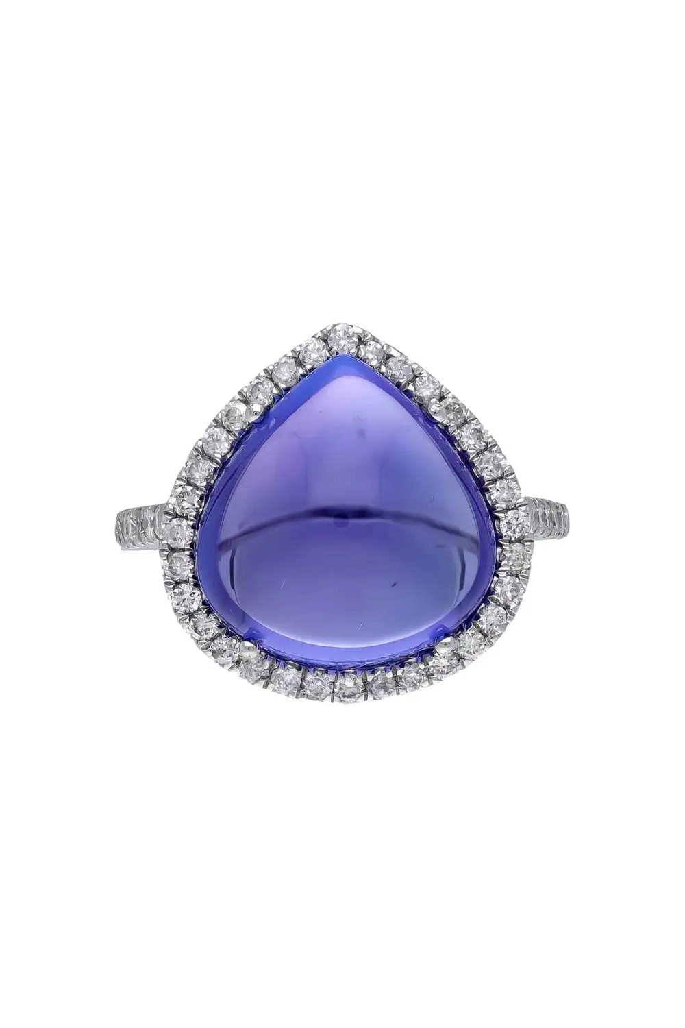 Natural tanzanite and natural diamond ring in 18k gold