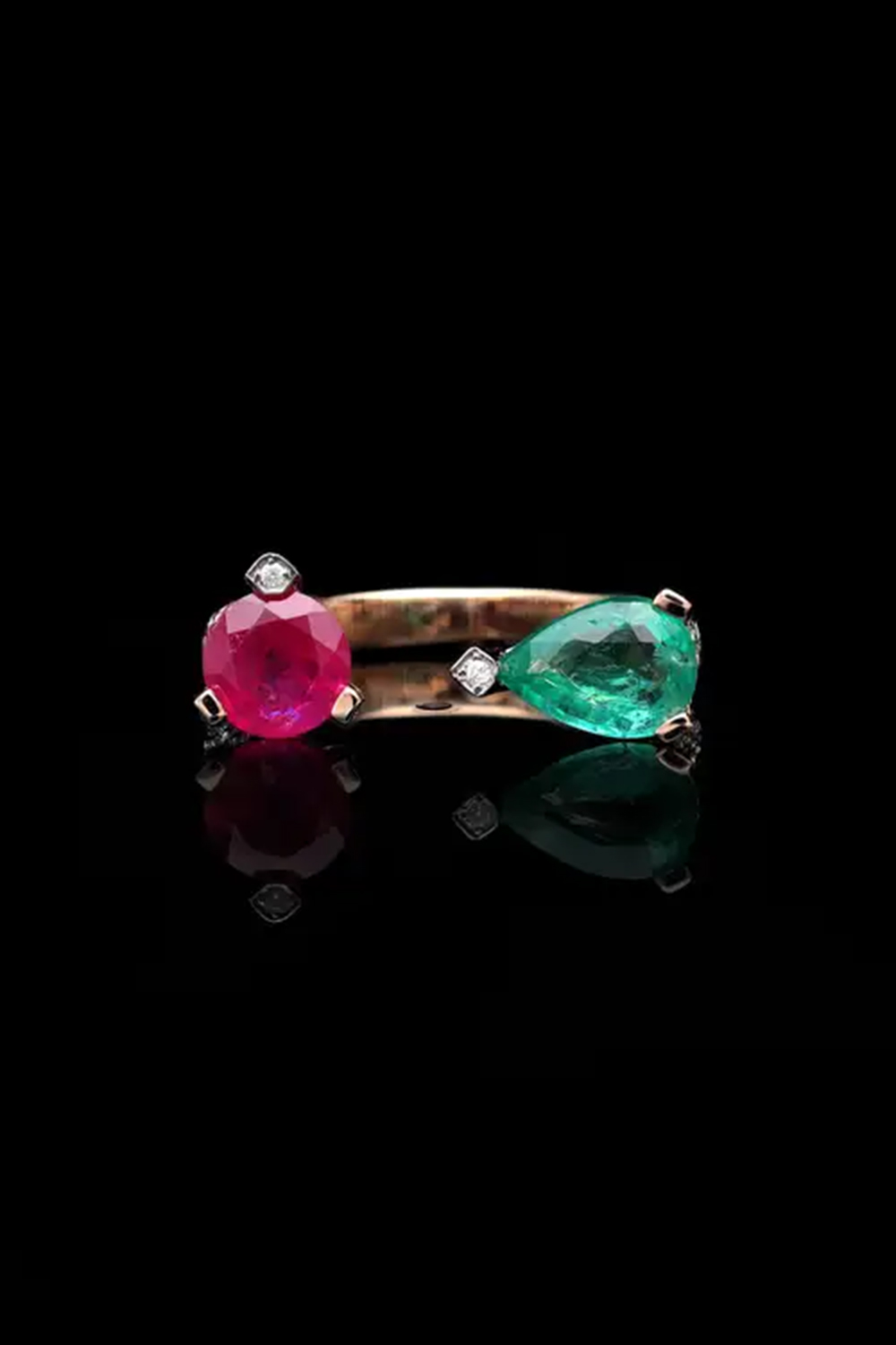 Natural Emerald & Ruby ring with diamond 0.47 cts in 18k gold